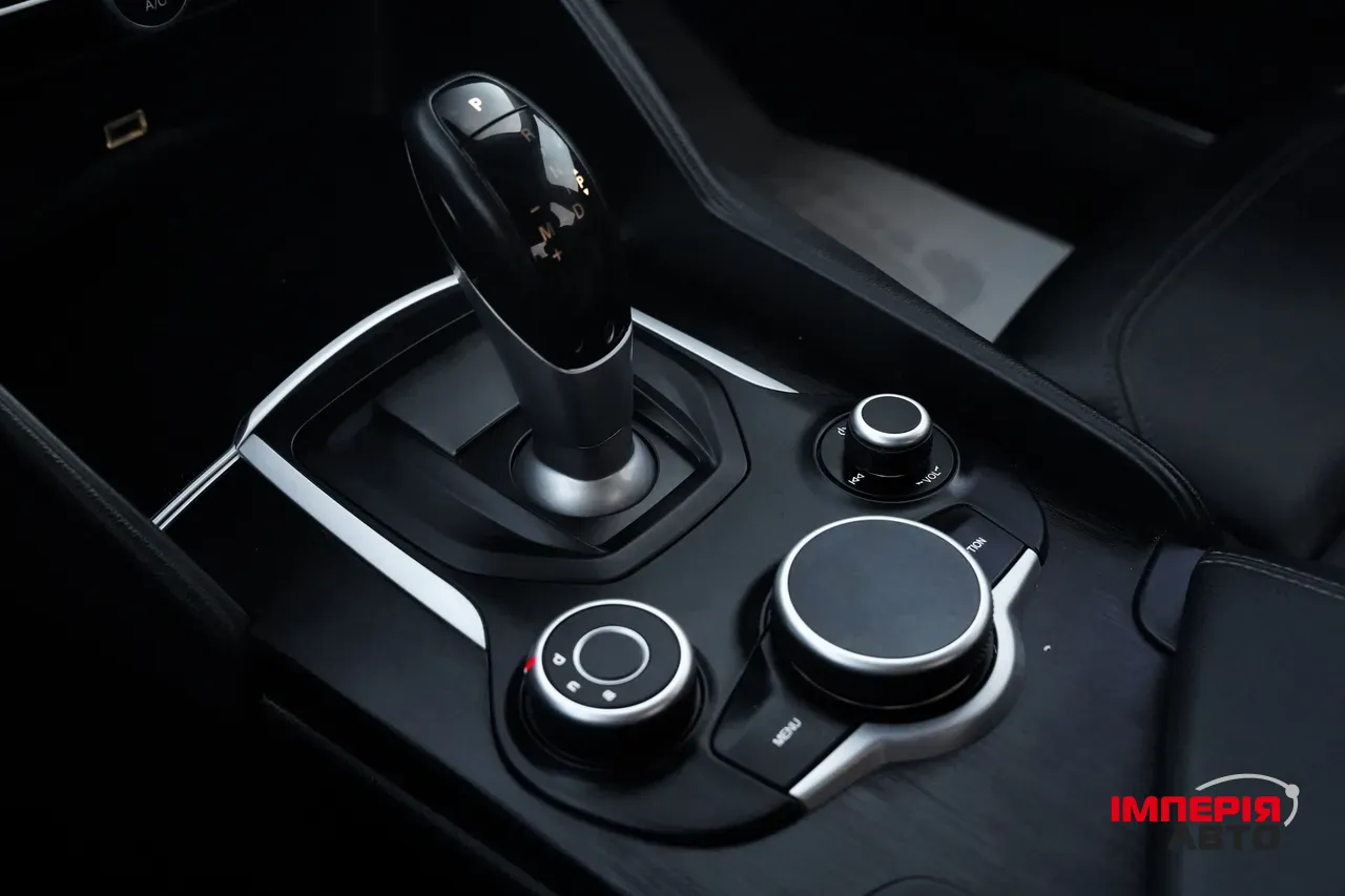 Alfa Romeo Giulia - фото 21