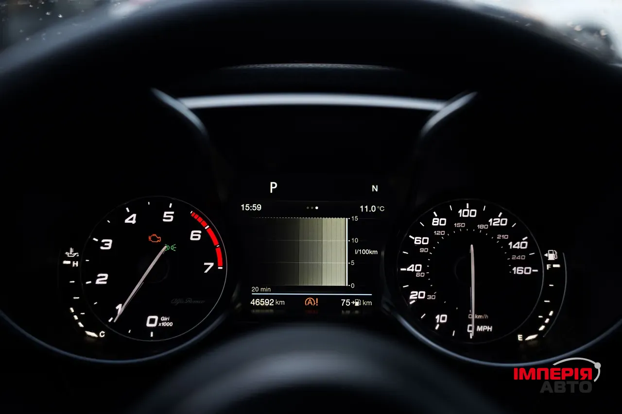 Alfa Romeo Giulia - фото 18