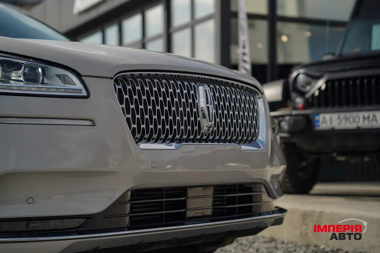 Lincoln Corsair - фото 12