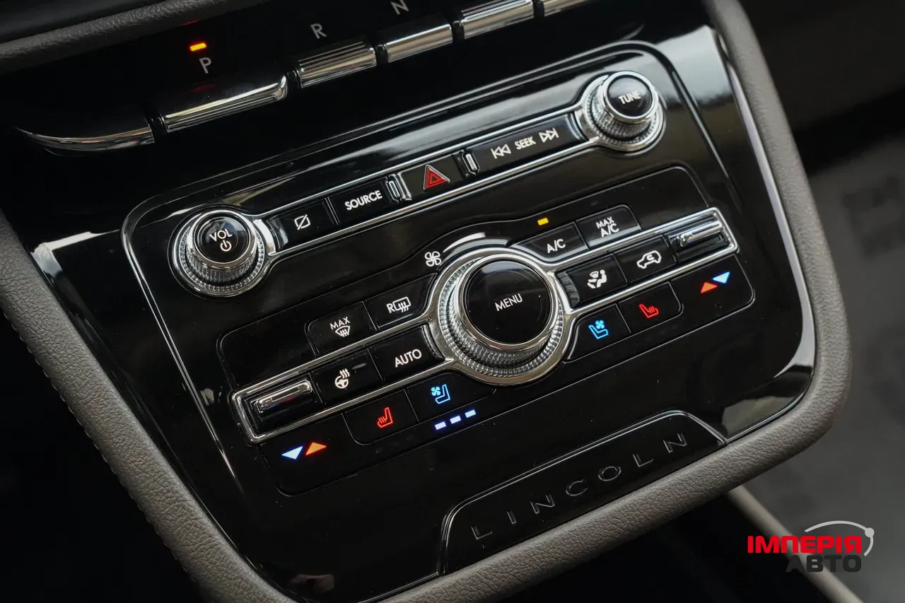 Lincoln Corsair - фото 36