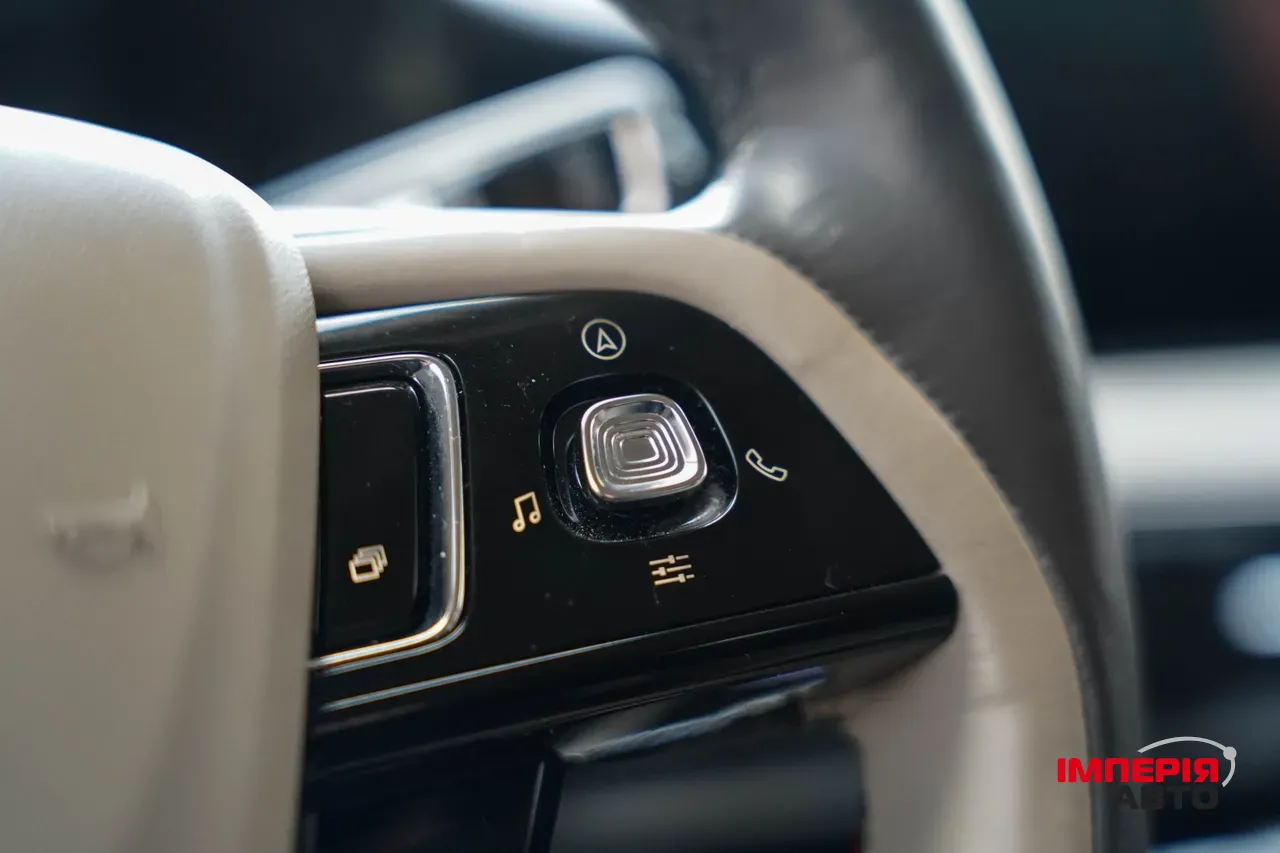 Lincoln Corsair - фото 30