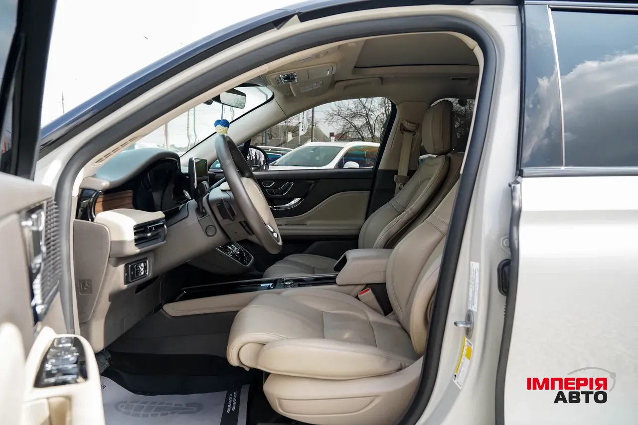 Lincoln Corsair - фото 18