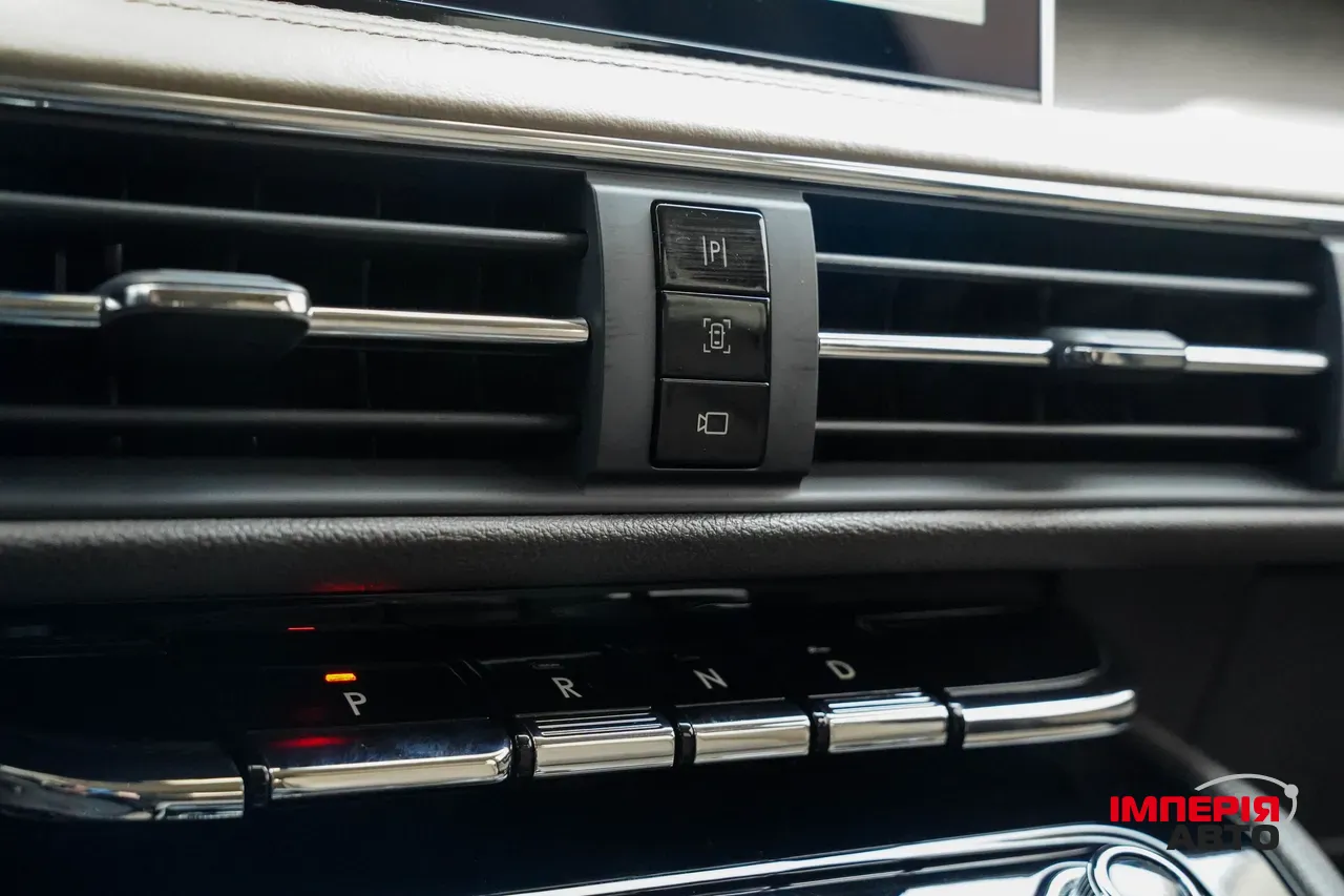 Lincoln Corsair - фото 37