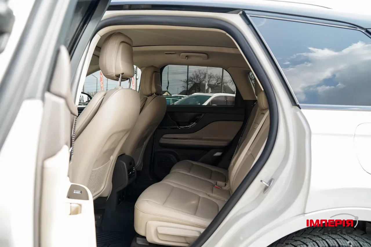 Lincoln Corsair - фото 41