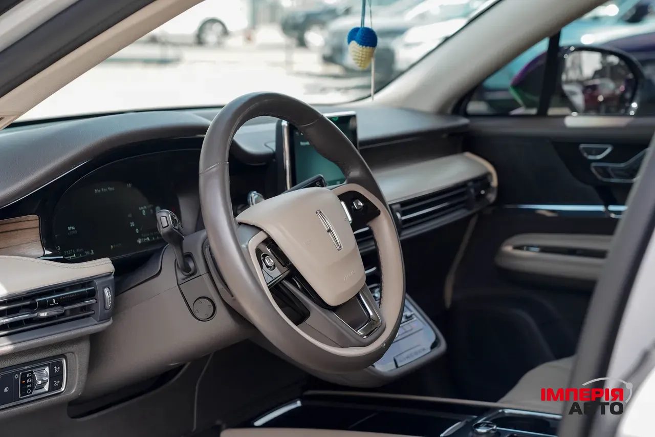 Lincoln Corsair - фото 25