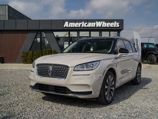 Lincoln Corsair - фото 1