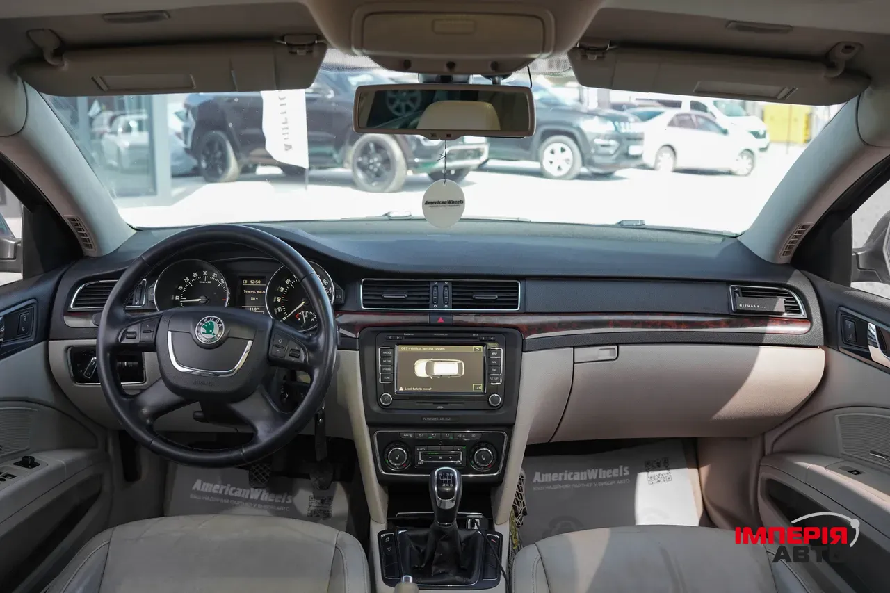 Skoda Superb - фото 16