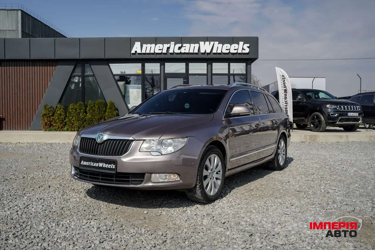 Skoda Superb - фото 1