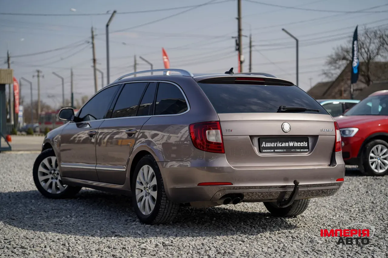 Skoda Superb - фото 7