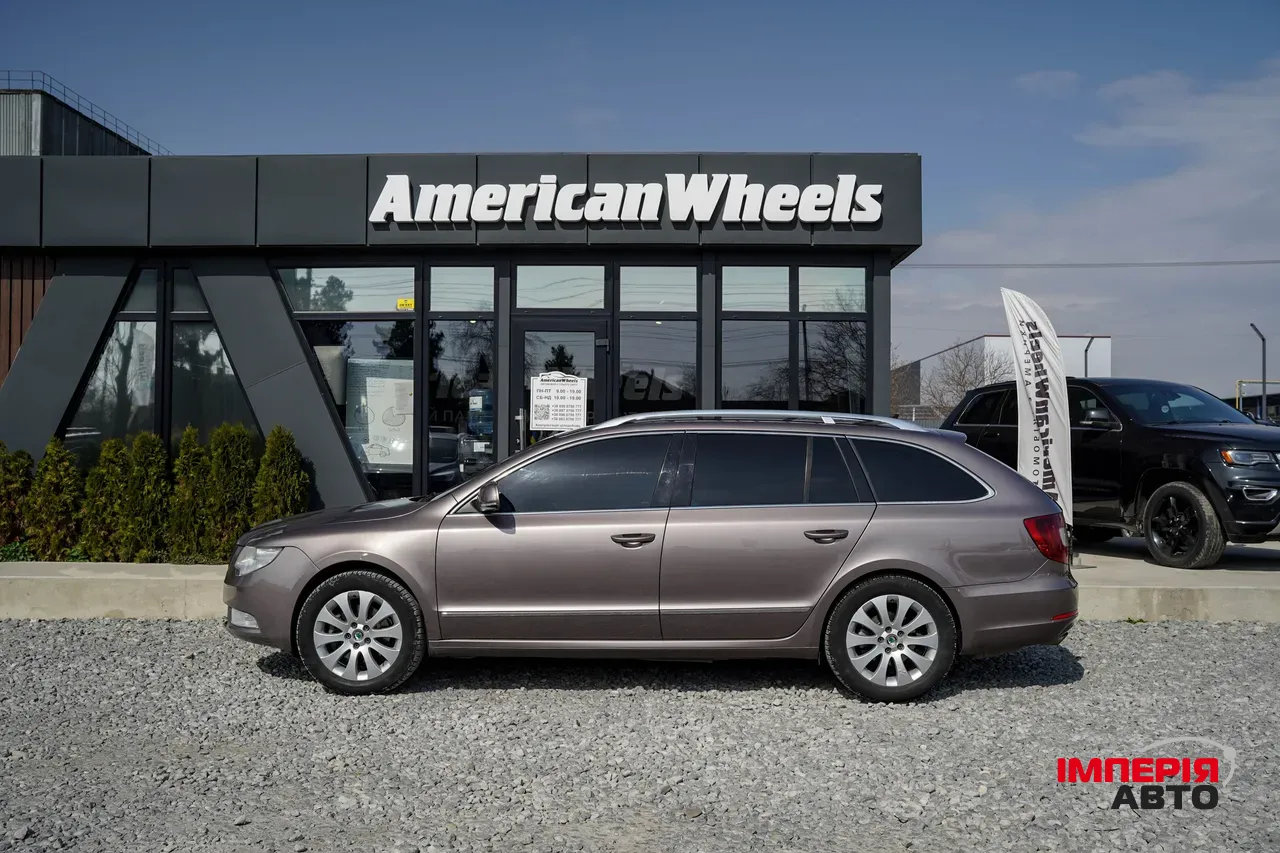 Skoda Superb - фото 4