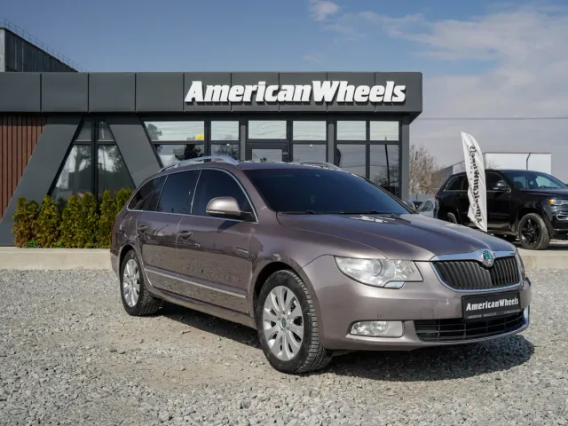 Skoda Superb - фото 3