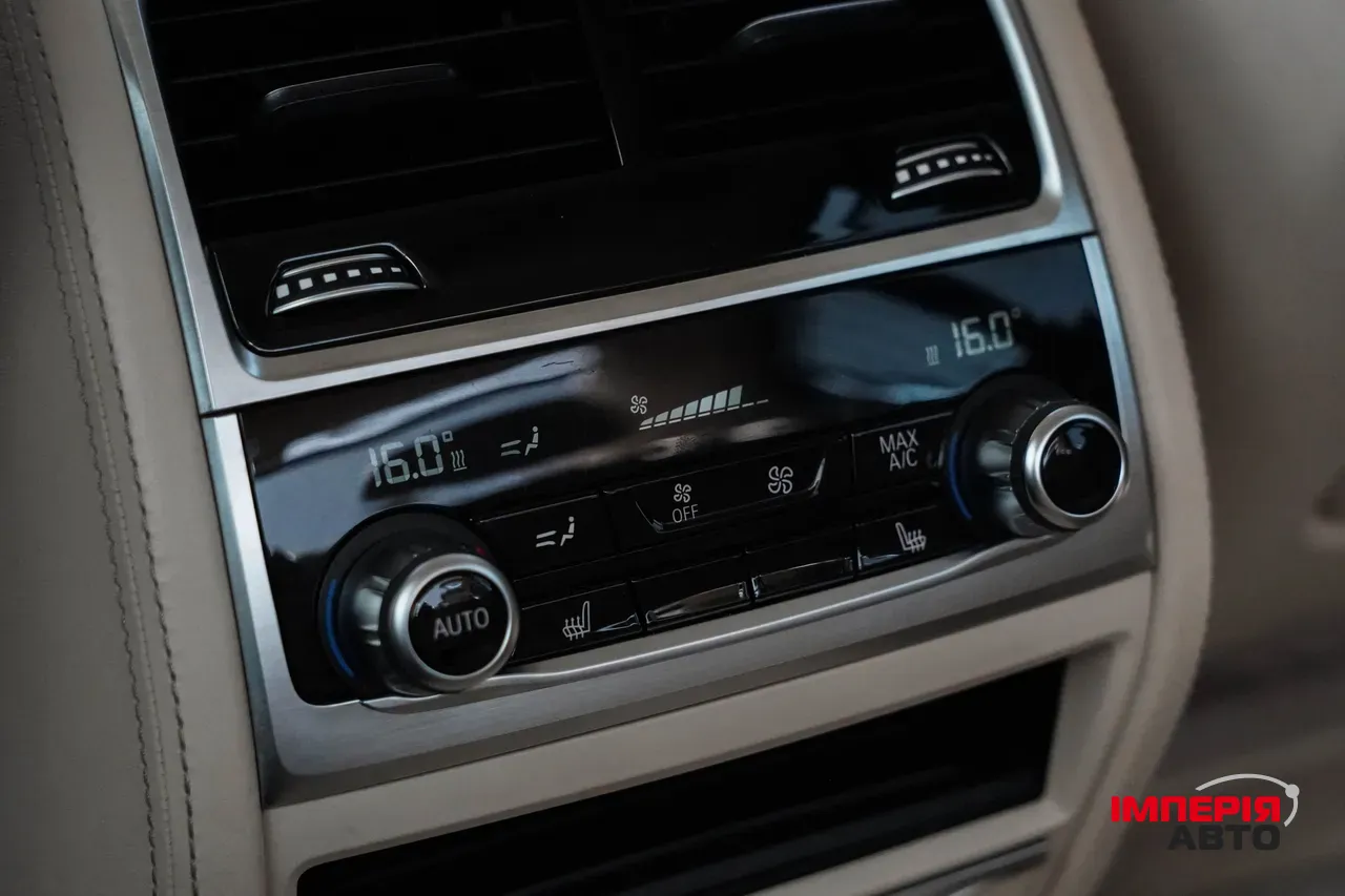 BMW 7 серії - фото 39