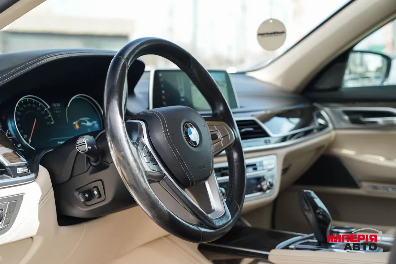 BMW 7 серії - фото 20