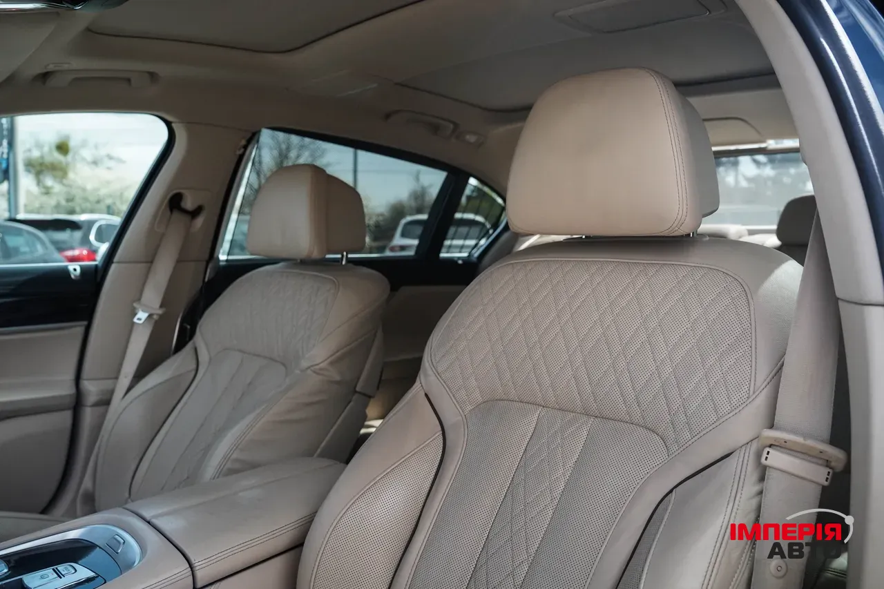 BMW 7 серії - фото 34