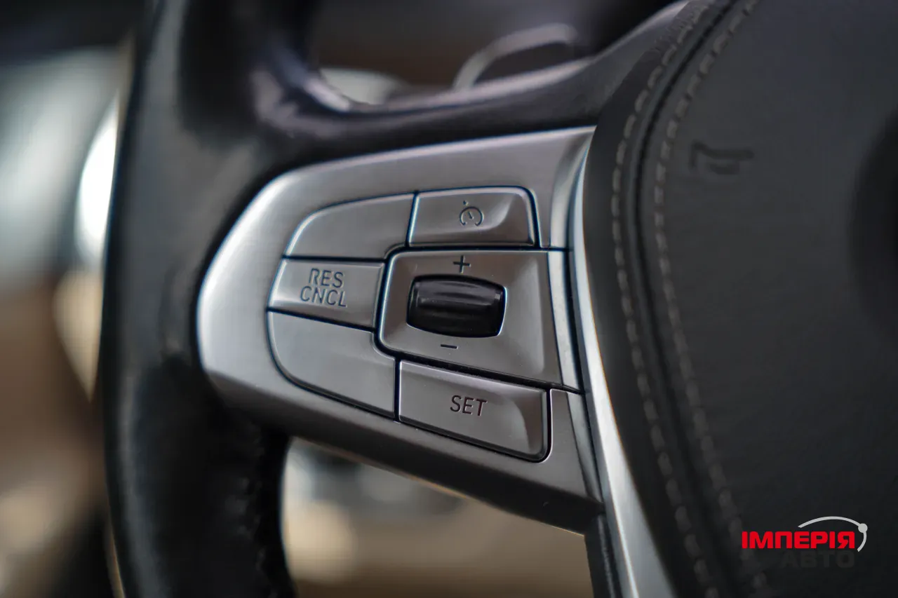 BMW 7 серії - фото 25