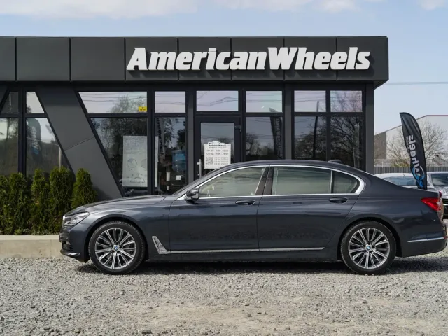 BMW 7 серії - фото 4