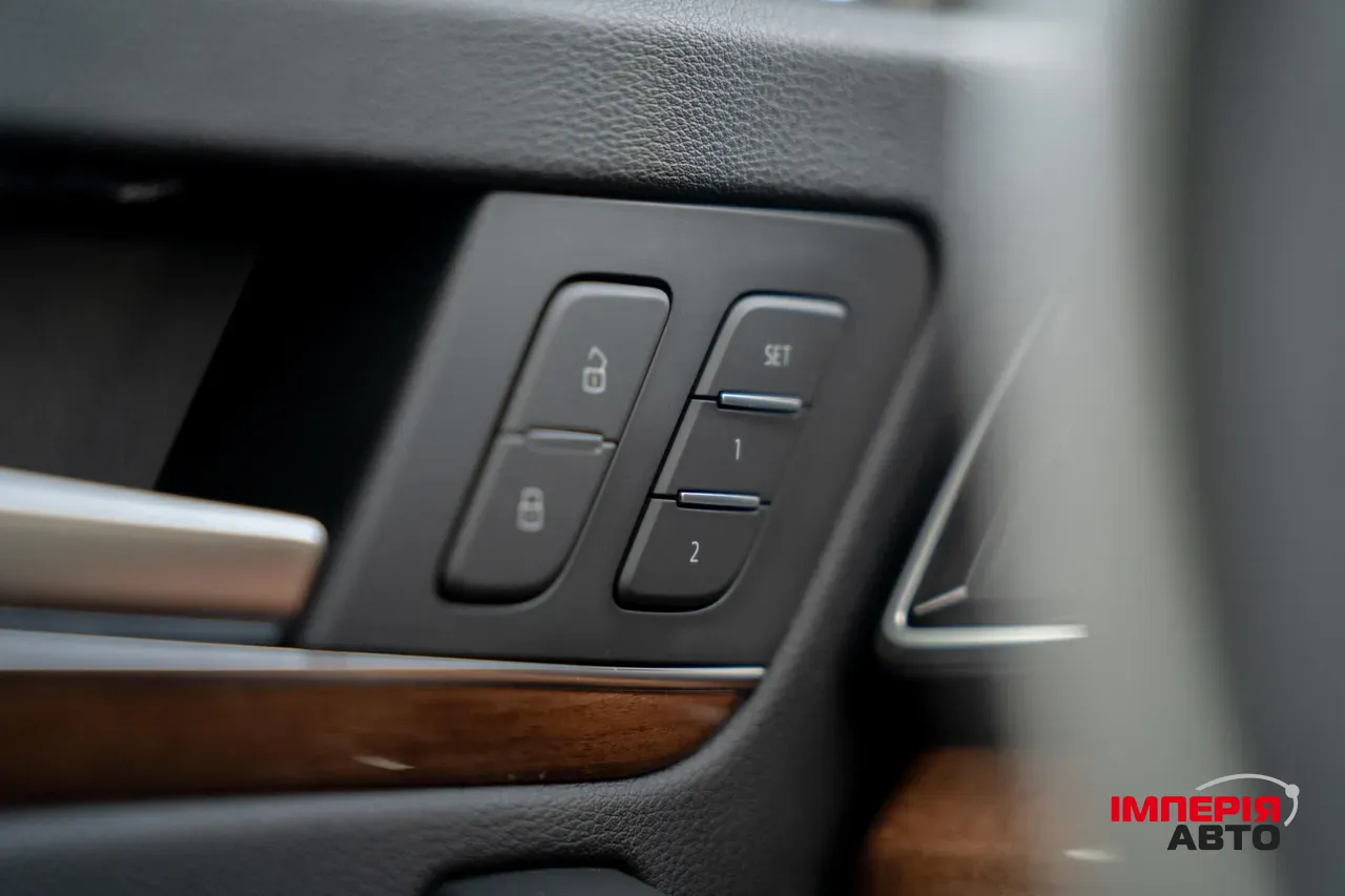 Audi Q5 - фото 18