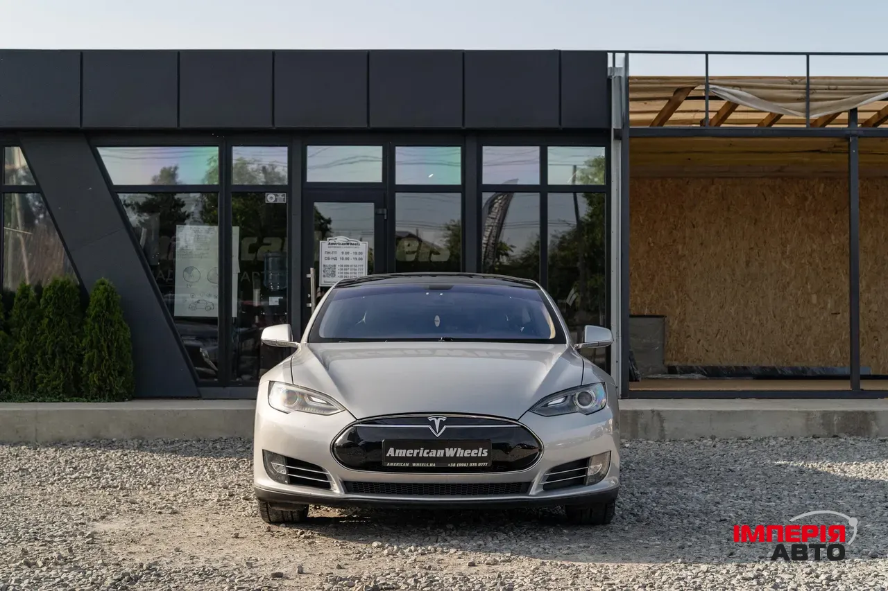 Tesla Model S - фото 2