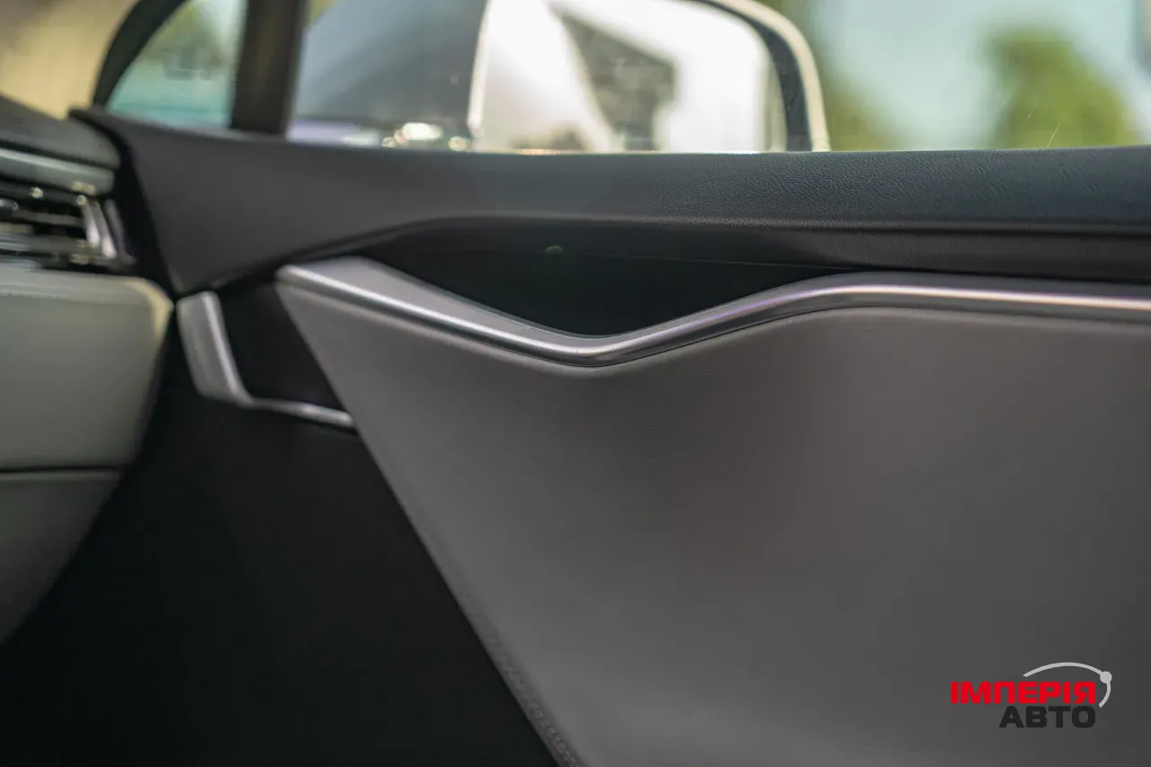 Tesla Model S - фото 22