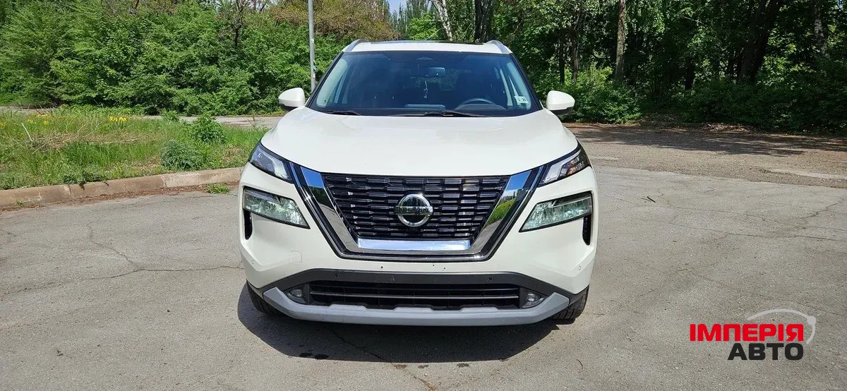 Nissan Rogue - фото 1