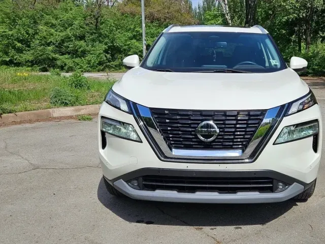 Nissan Rogue - фото 1