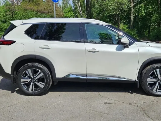 Nissan Rogue - фото 4