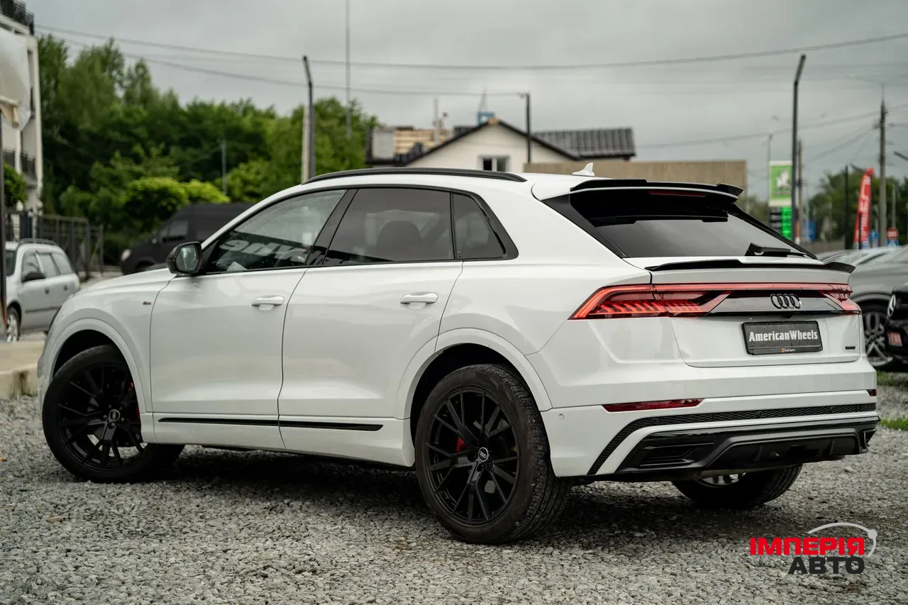 Audi Q8 - фото 7