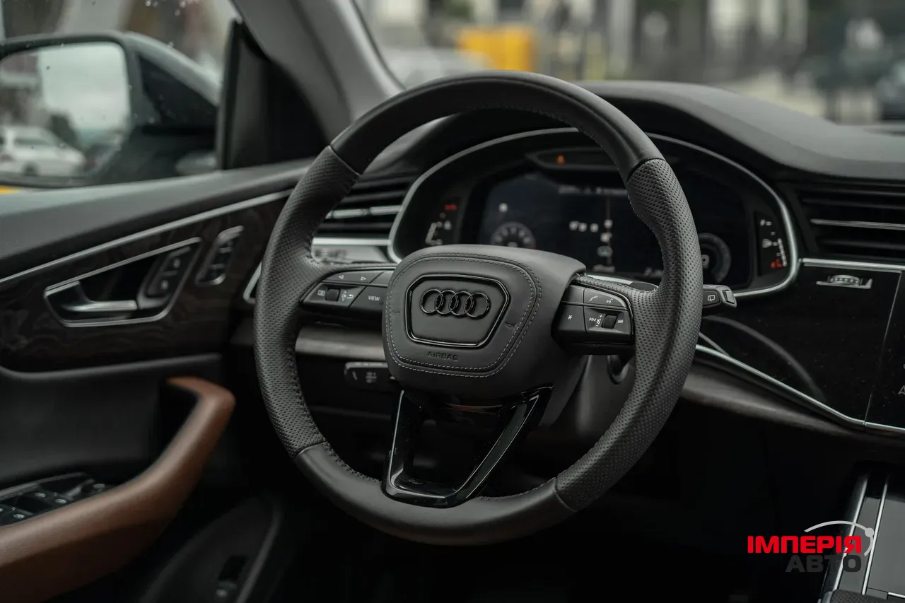 Audi Q8 - фото 42