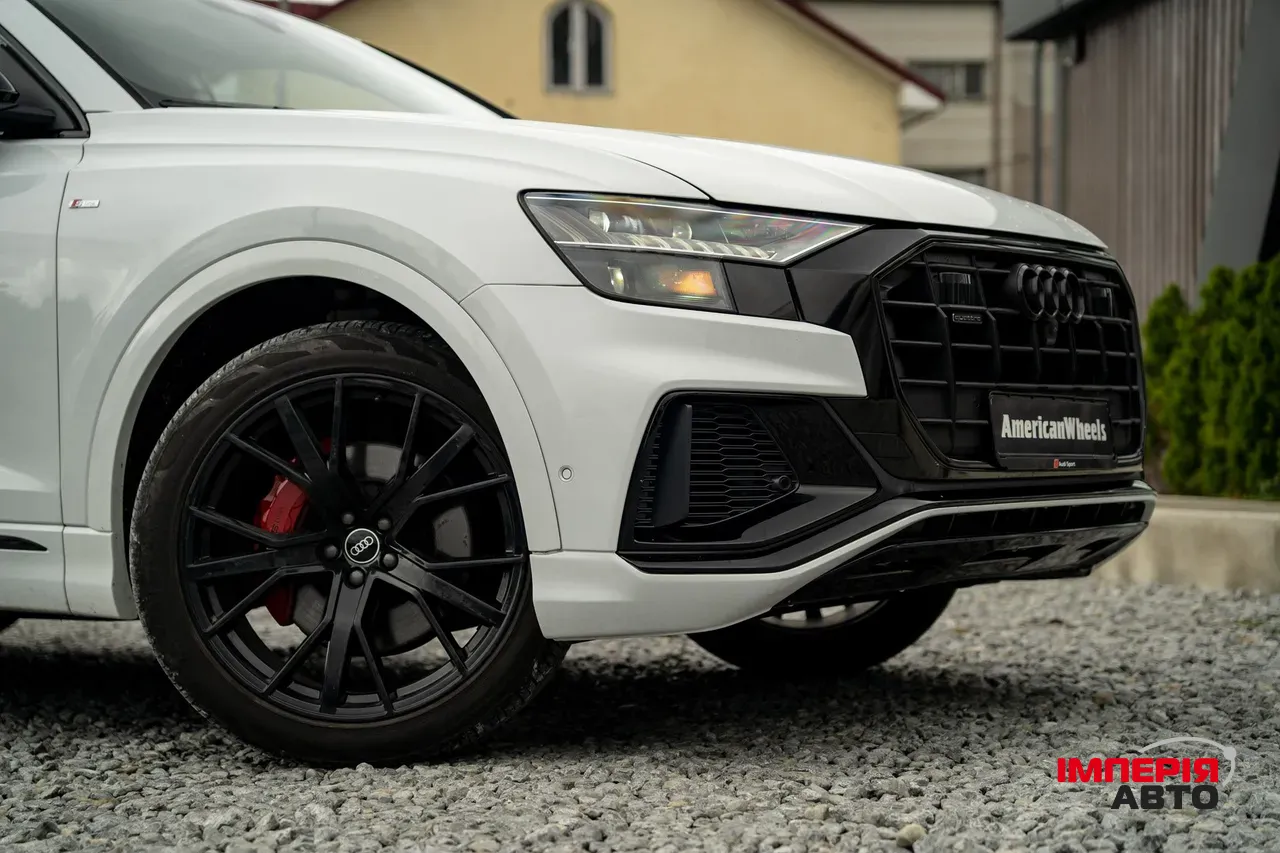 Audi Q8 - фото 17