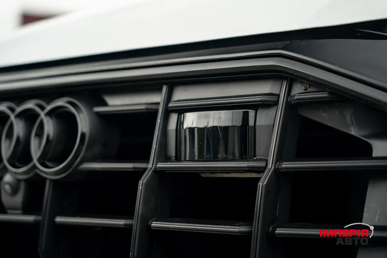 Audi Q8 - фото 20