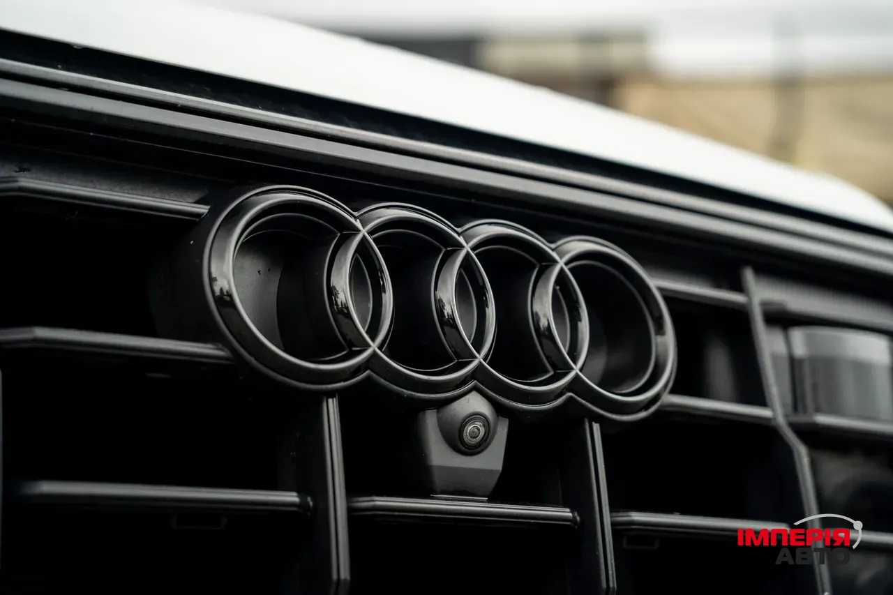 Audi Q8 - фото 21