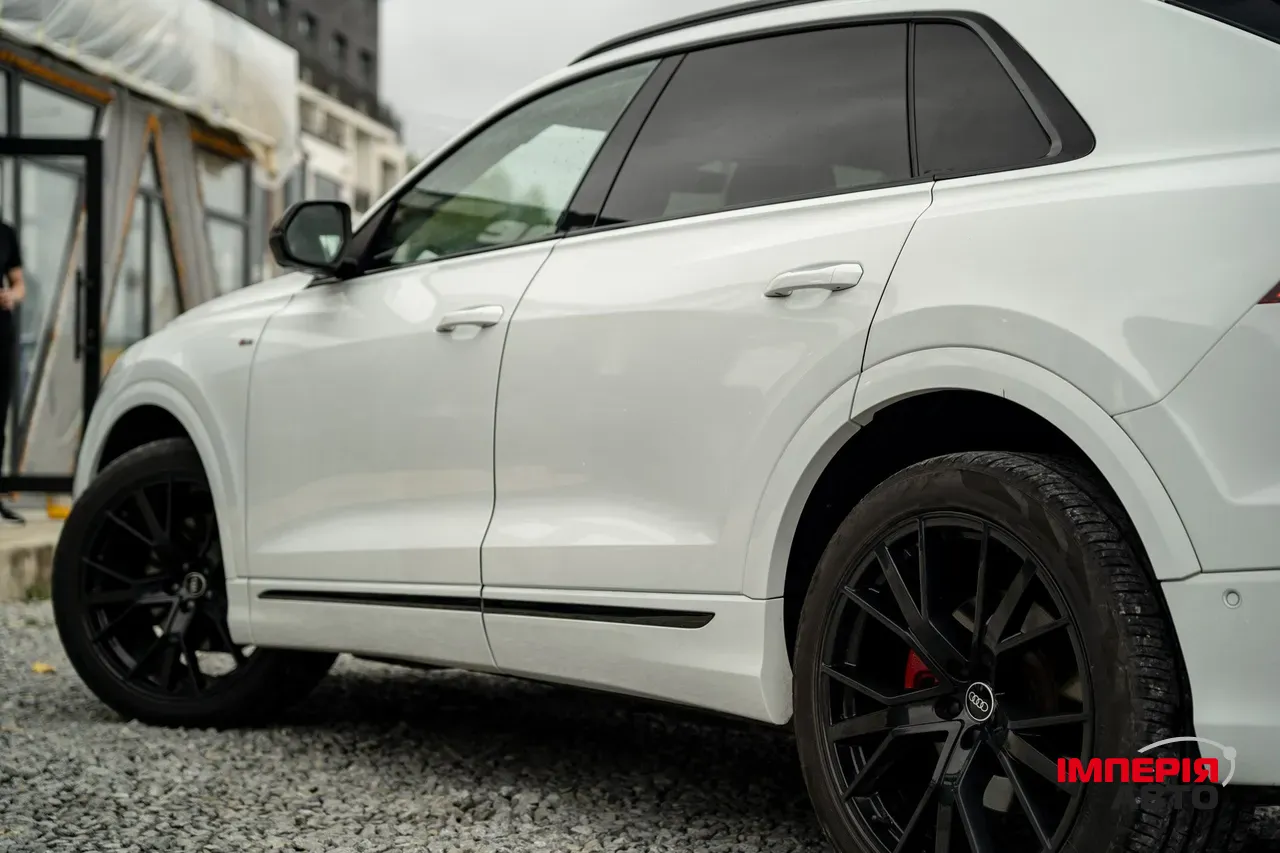 Audi Q8 - фото 8