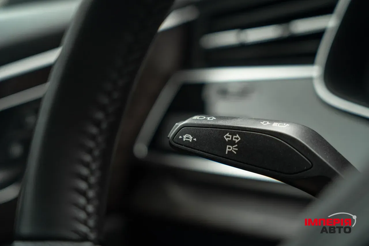 Audi Q8 - фото 45