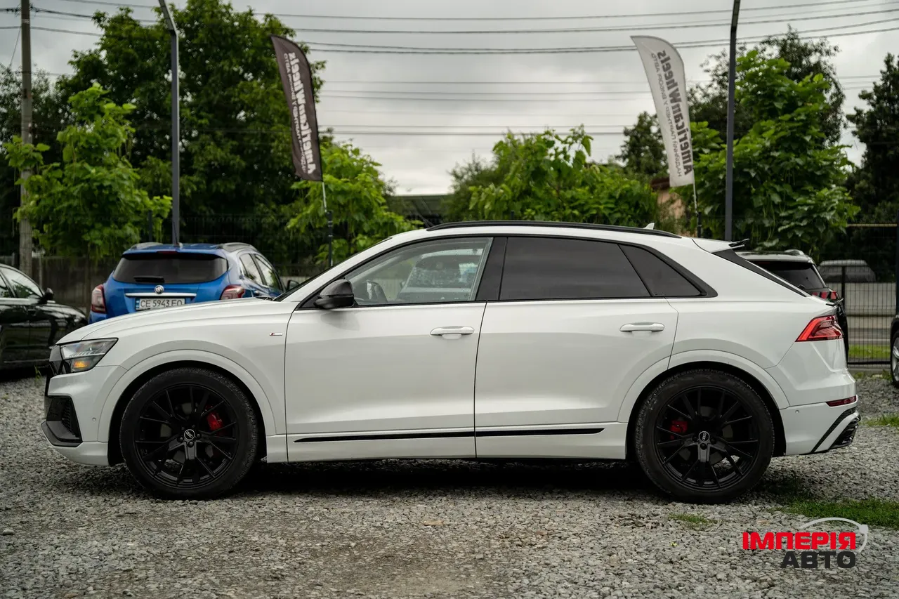 Audi Q8 - фото 28