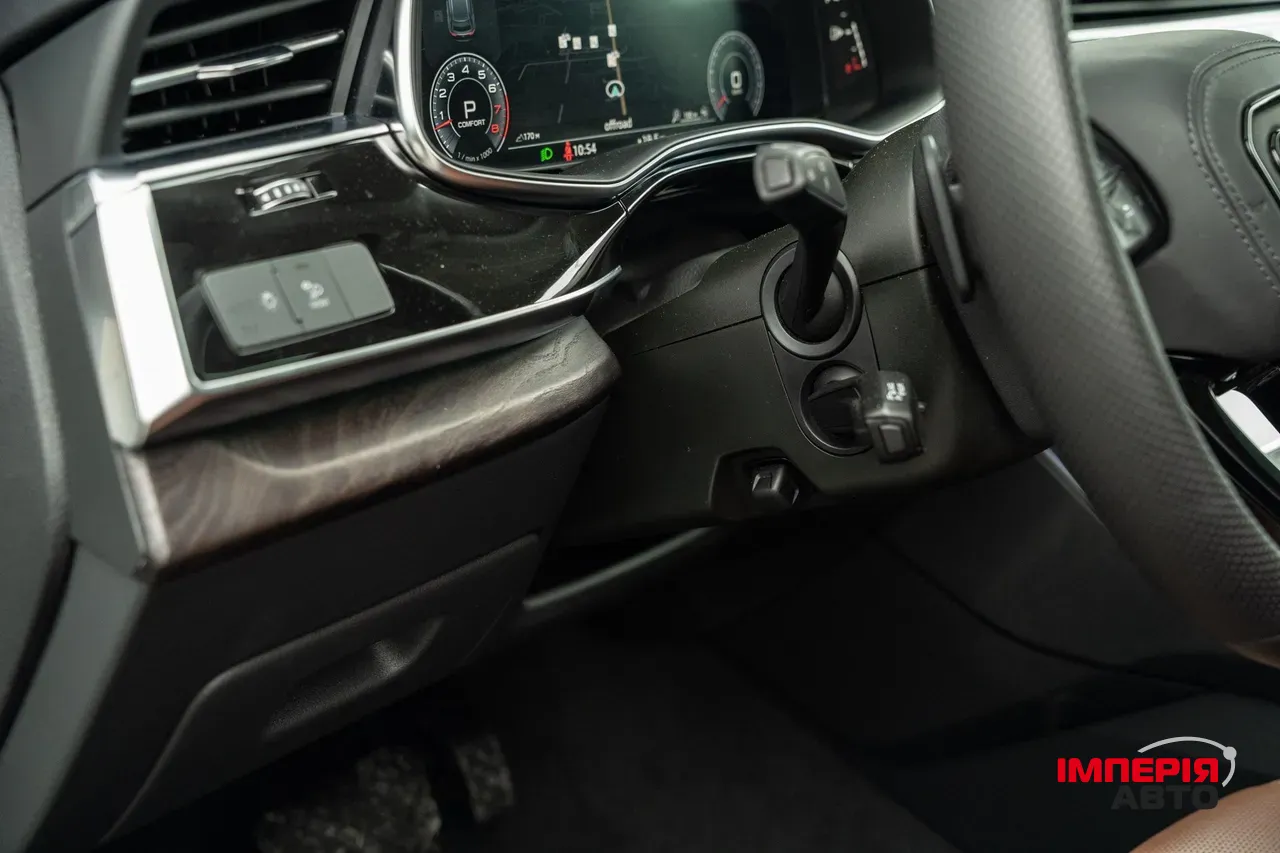Audi Q8 - фото 38
