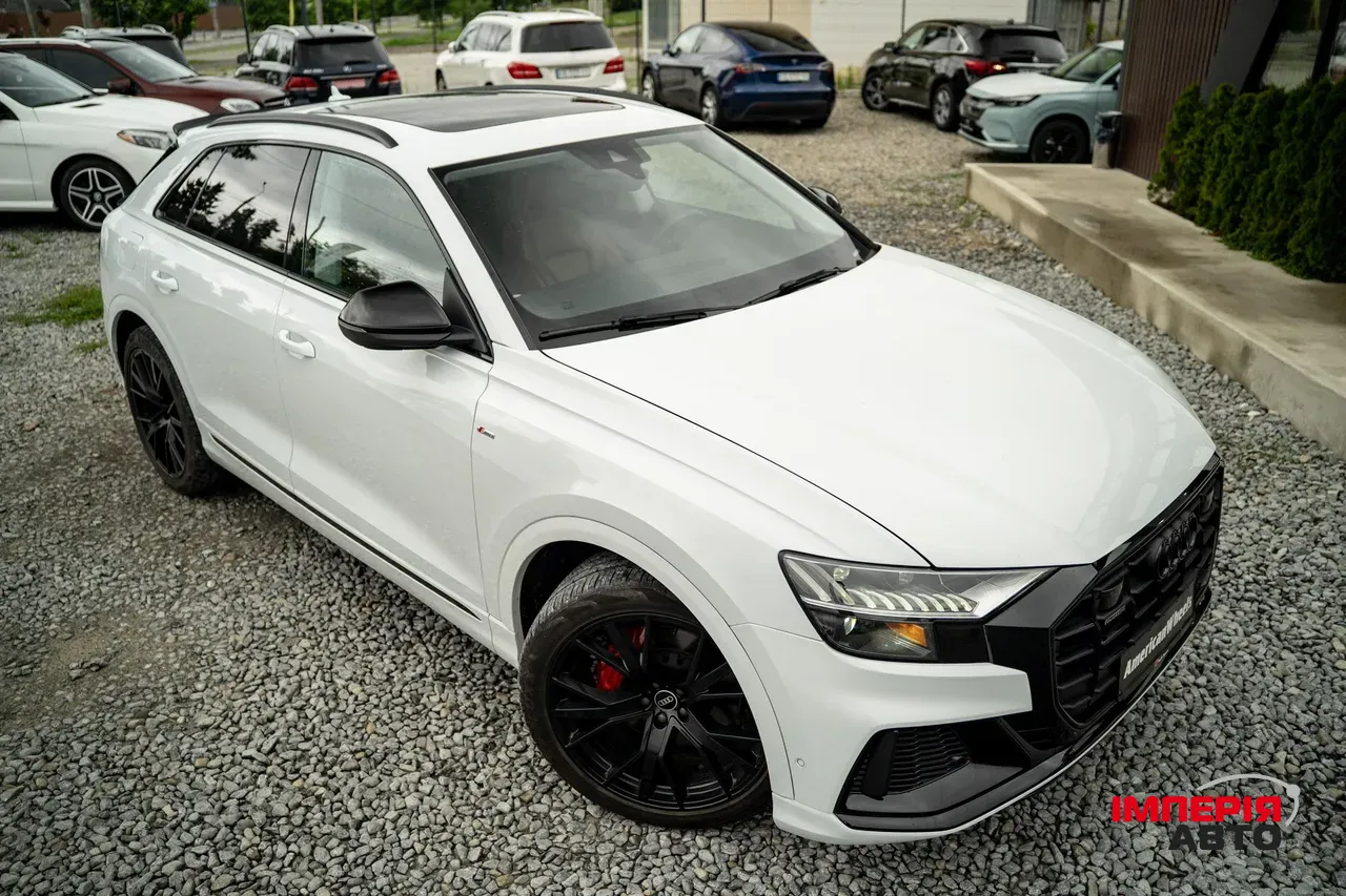 Audi Q8 - фото 12