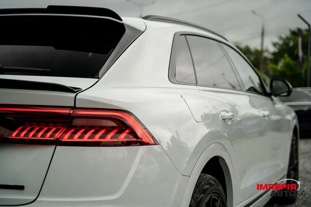 Audi Q8 - фото 11