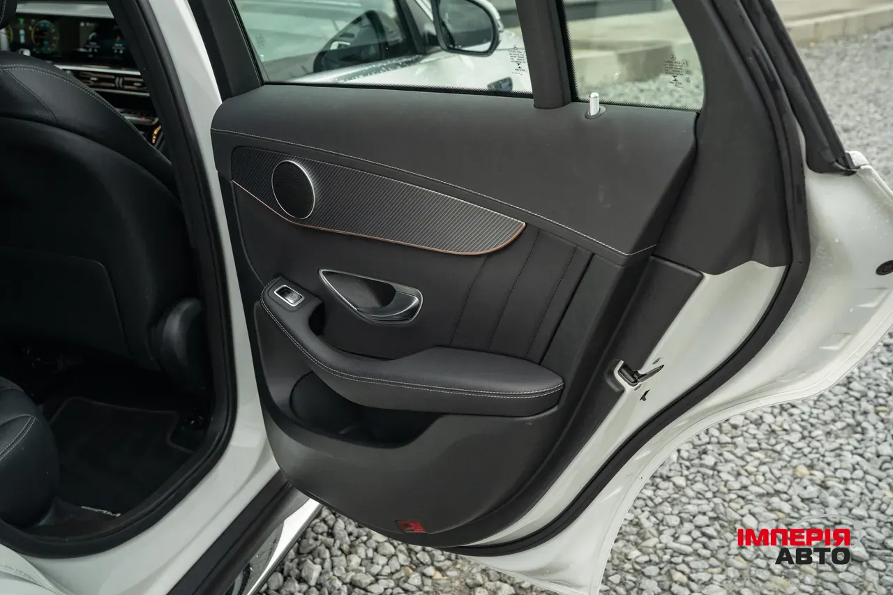 Mercedes-Benz EQC - фото 52