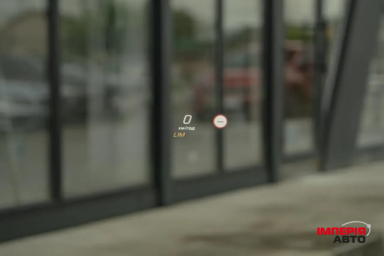 Mercedes-Benz EQC - фото 33