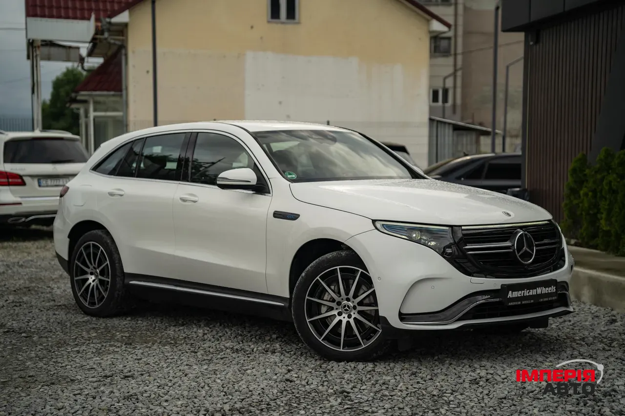 Mercedes-Benz EQC - фото 14