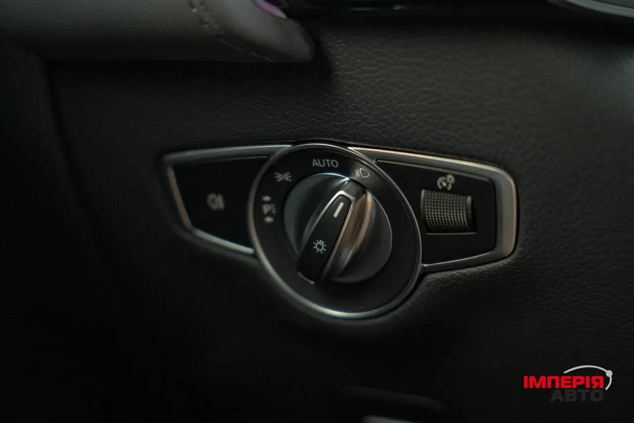 Mercedes-Benz EQC - фото 29