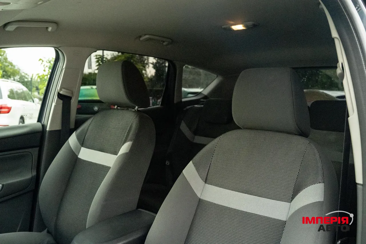 Ford Kuga - фото 33