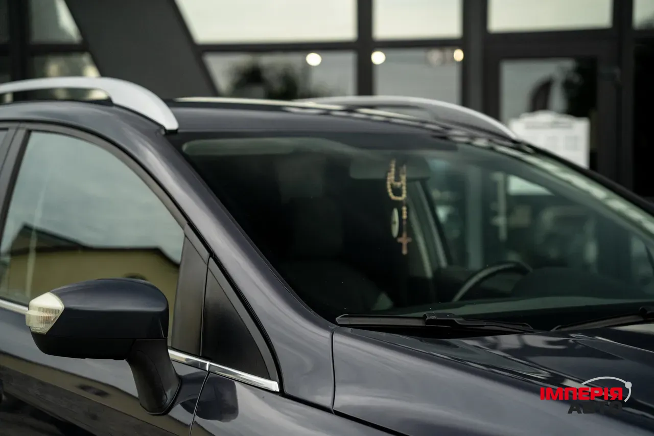 Ford Kuga - фото 10