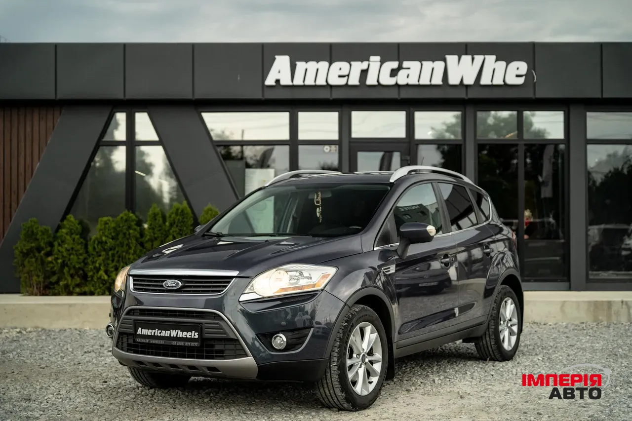 Ford Kuga - фото 1