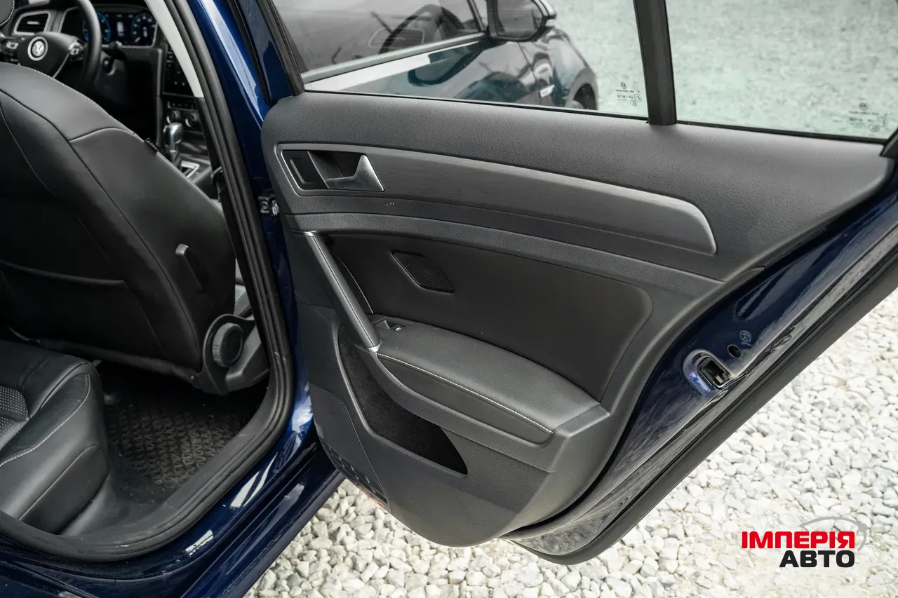 Volkswagen Golf - фото 48