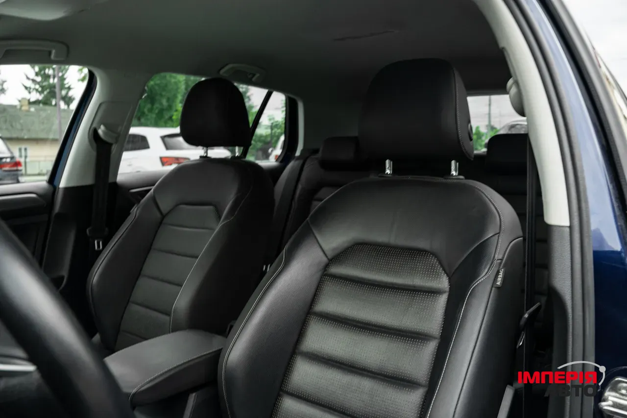 Volkswagen Golf - фото 42