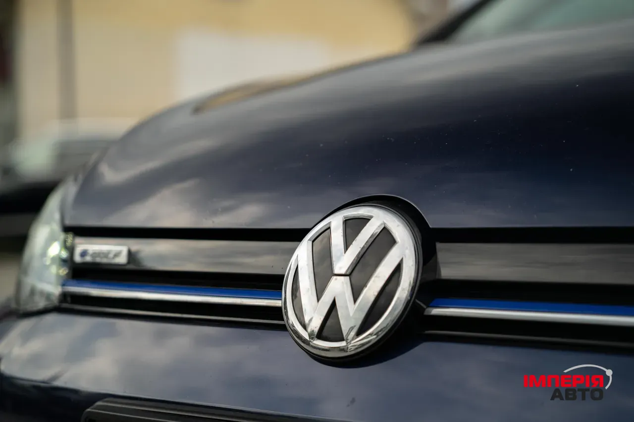 Volkswagen Golf - фото 20