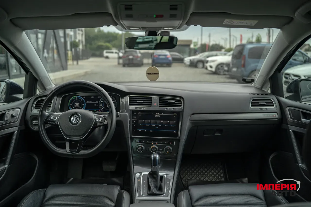 Volkswagen Golf - фото 29