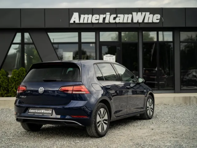 Volkswagen Golf - фото 5