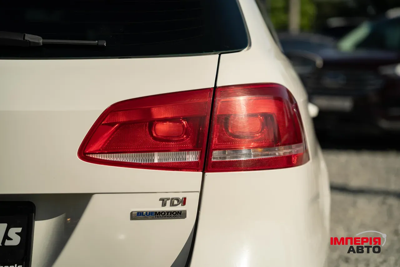 Volkswagen Passat - фото 7
